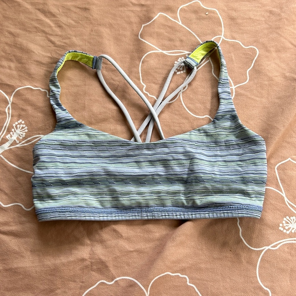 Lululemon sports bra!
